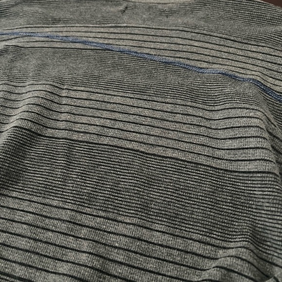 VOLCOM Men’s Cotton Grey Sweater -Size M - Picture 7 of 7